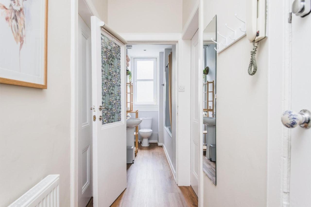 New Sleek 1Bd Edinburgh City Centre Stay Екстер'єр фото